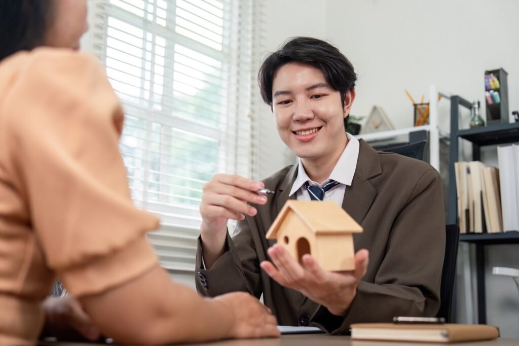 How to Diversify Your Investment Portfolio: Trends and Strategies for 2025
